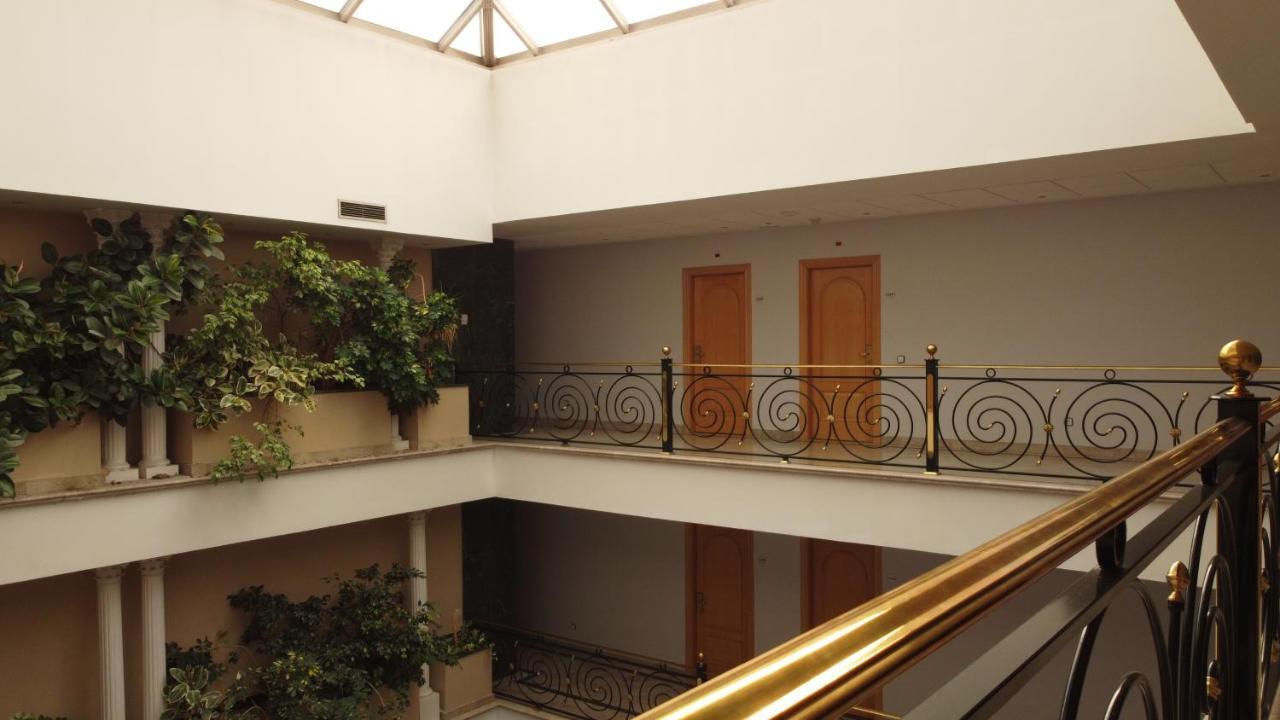 Hotel Checkin Madrid Parla Exterior foto